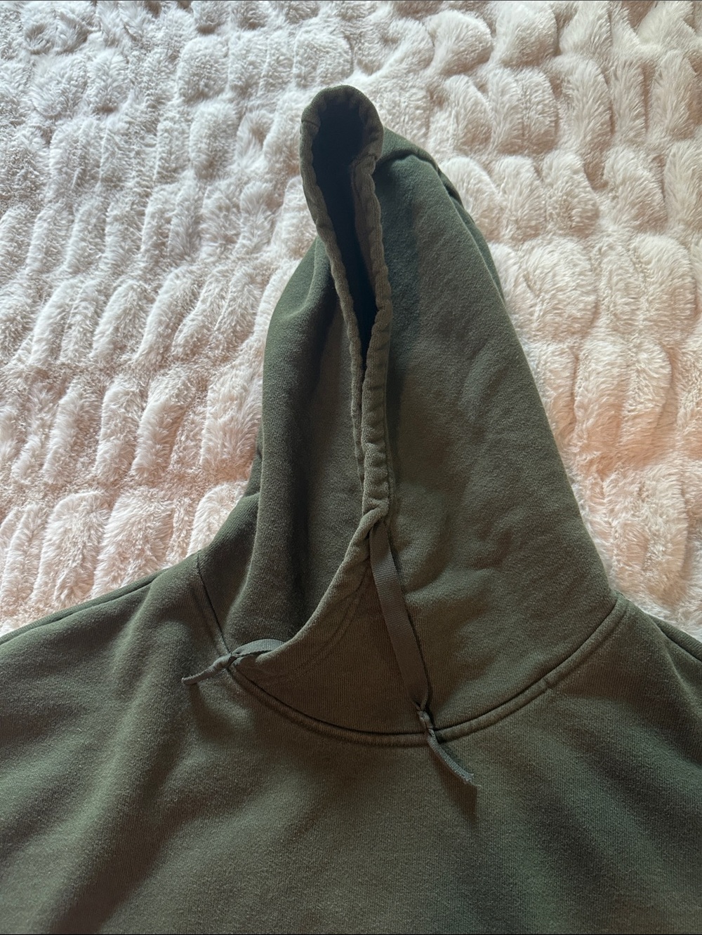 Alo Yoga Peak Cutout Women’s Cropped Hoodie - Olive Green Medium - Picture 3 of 8